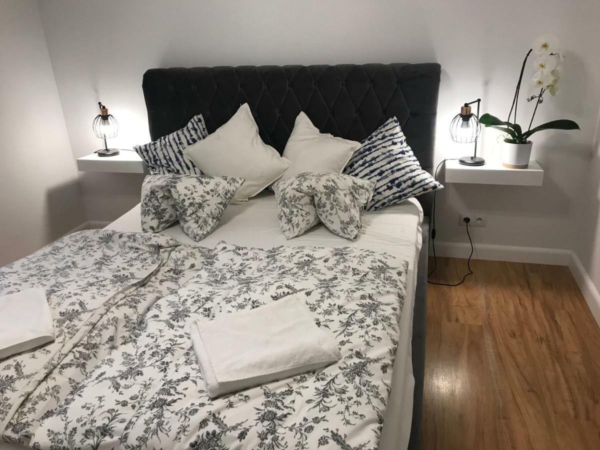 Appartamento Stare Miasto Swietojerska 12 Varsavia Esterno foto