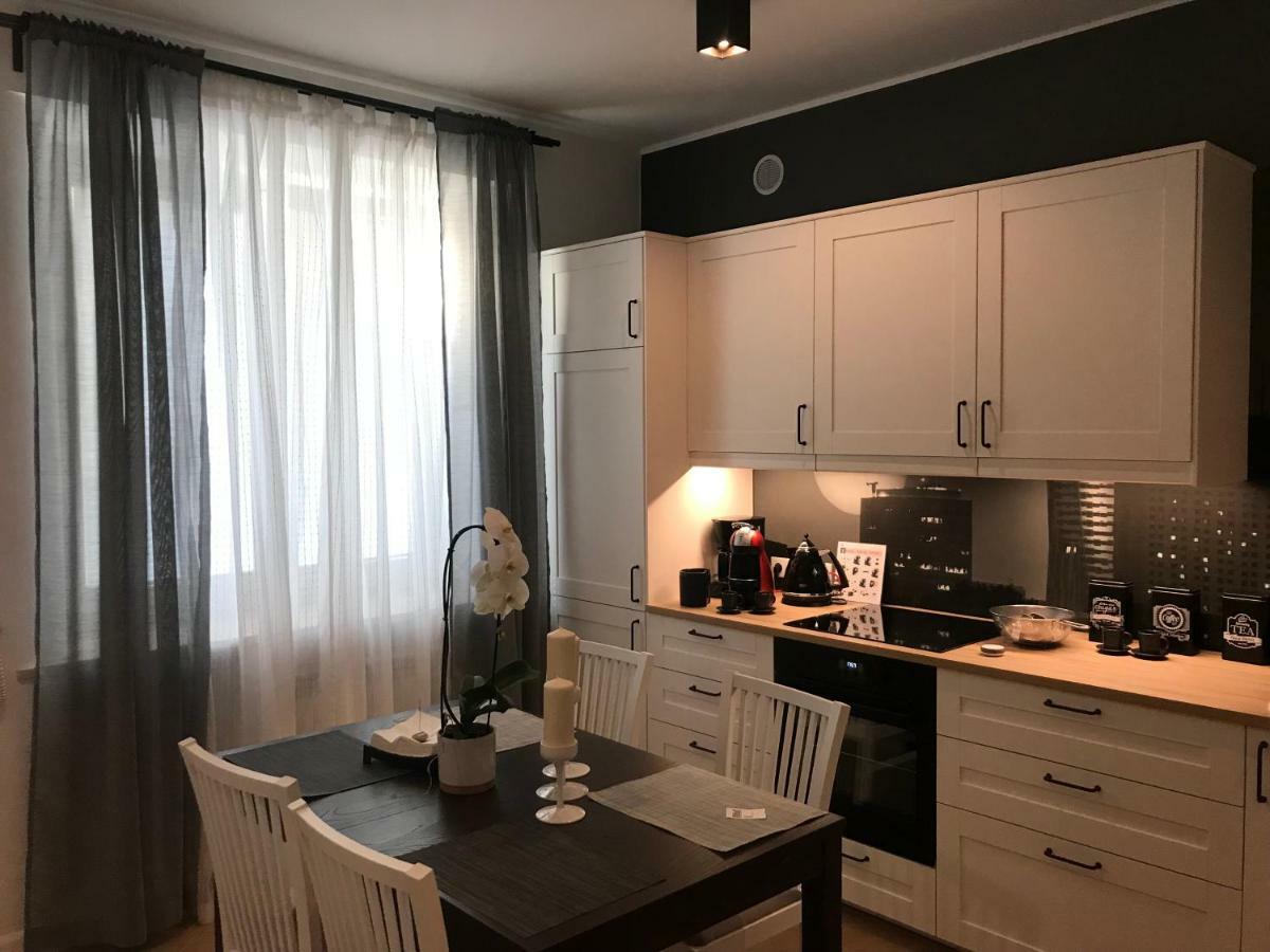 Appartamento Stare Miasto Swietojerska 12 Varsavia Esterno foto